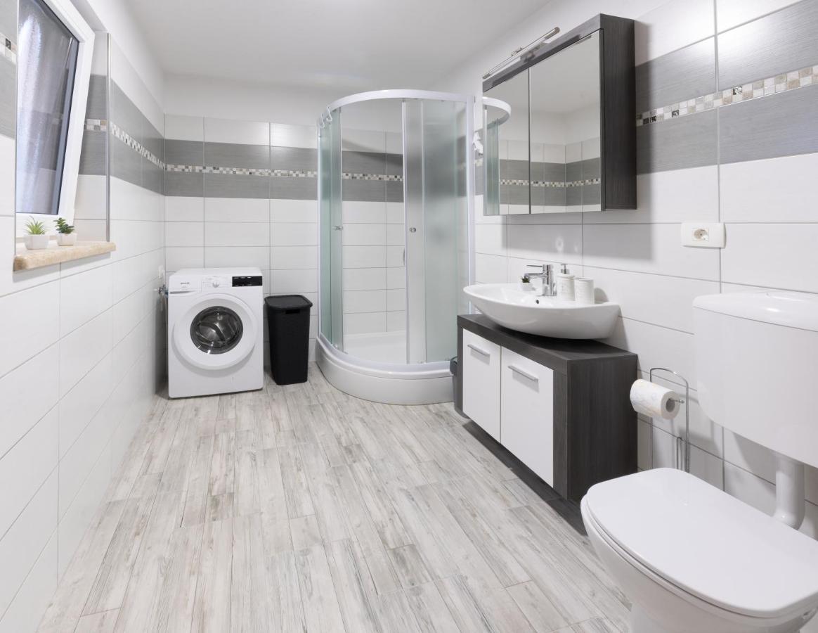 Apartments Gea ลูซิยา ภายนอก รูปภาพ